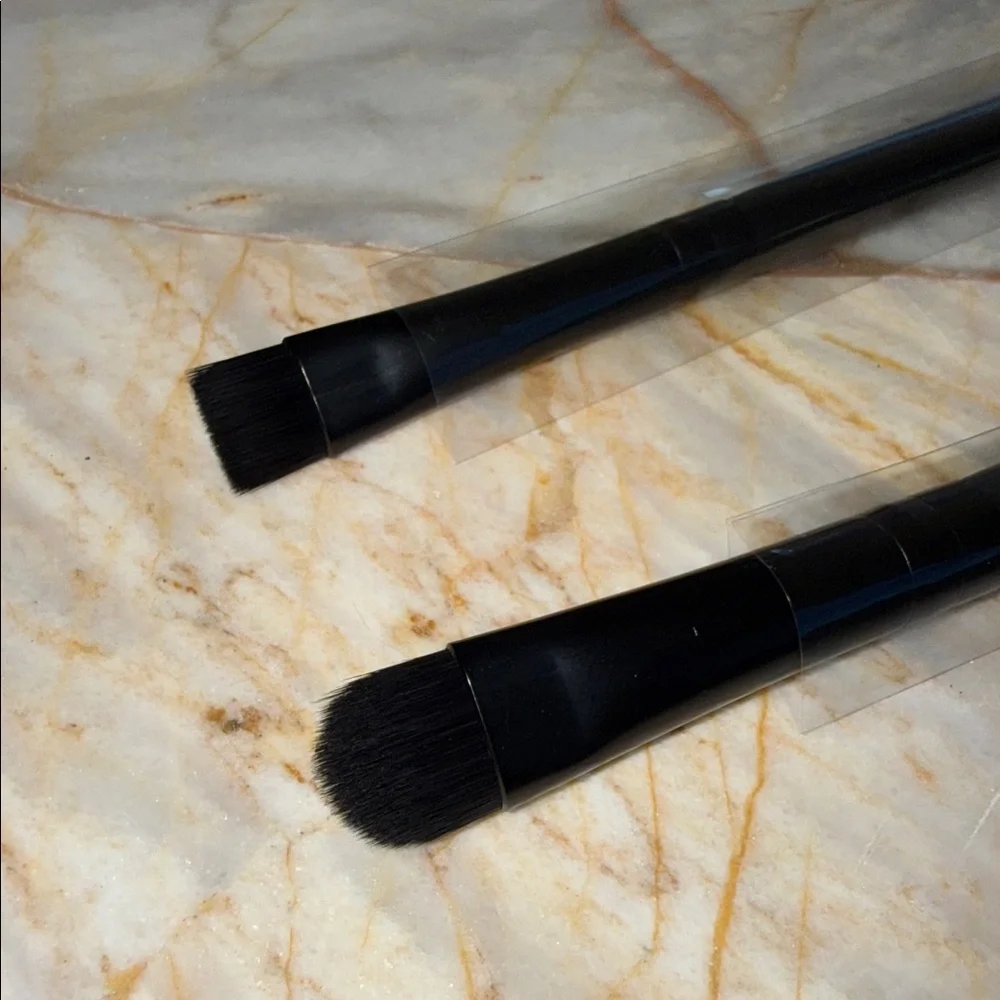 Morphe Black Precision Brushes‎ Set of 2